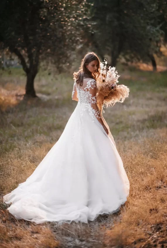 Vestido flores sobre transparencia