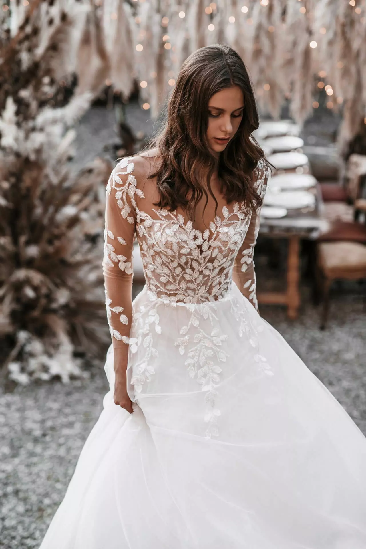 Vestido flores sobre transparencia